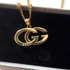 18k Saudi  Real gold pendant